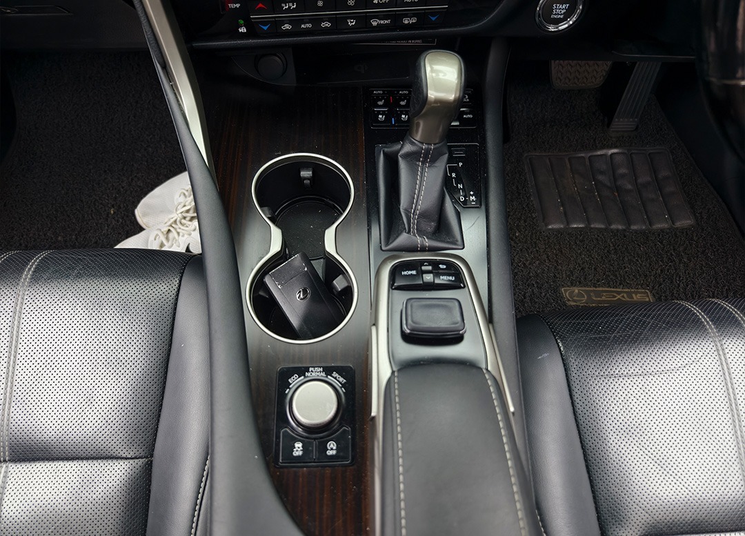 WhatsApp Image 2025-10-31 at 09.46.51 (1)