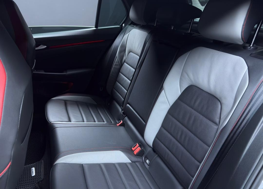 WhatsApp Image 2025-11-04 at 09.55.55 (3)