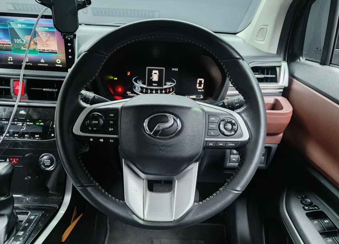 WhatsApp Image 2025-11-04 at 09.54.36