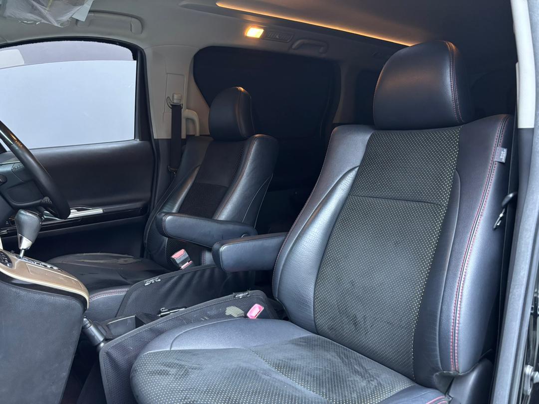 WhatsApp Image 2025-11-06 at 13.55.42 (2)