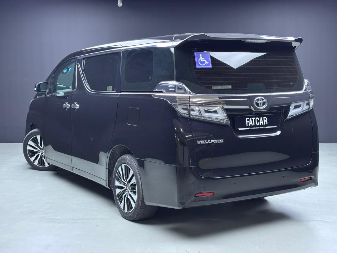 WhatsApp Image 2025-11-08 at 11.32.03 (1)