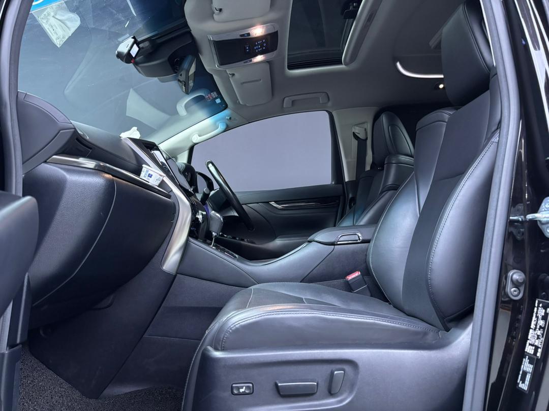 WhatsApp Image 2025-11-08 at 11.32.08 (1)