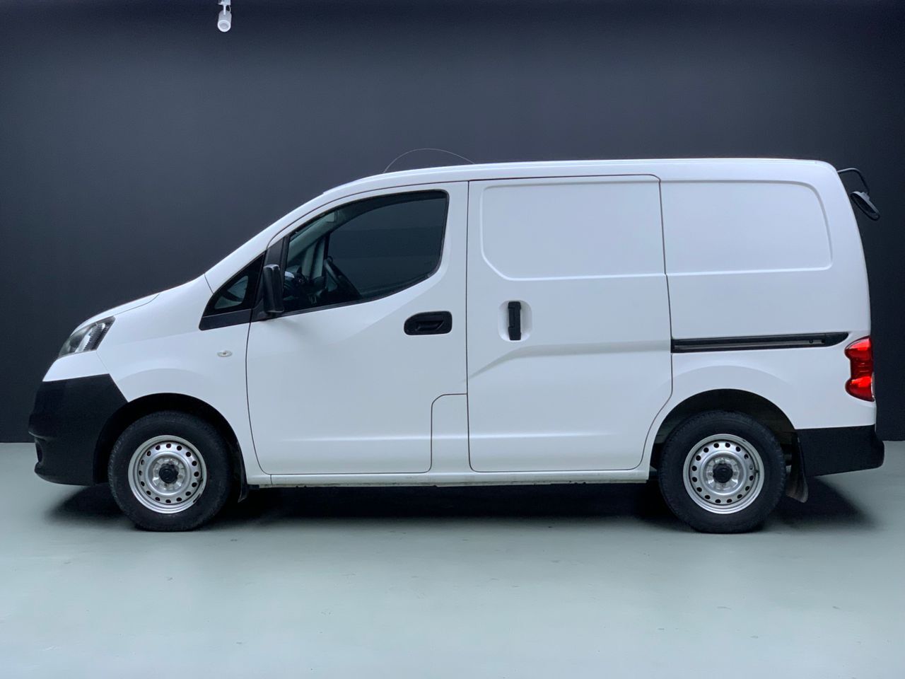 WhatsApp Image 2025-11-11 at 16.52.42 (1)