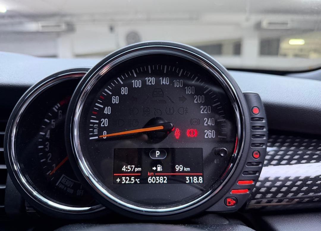 WhatsApp Image 2025-11-12 at 08.06.21 (1)