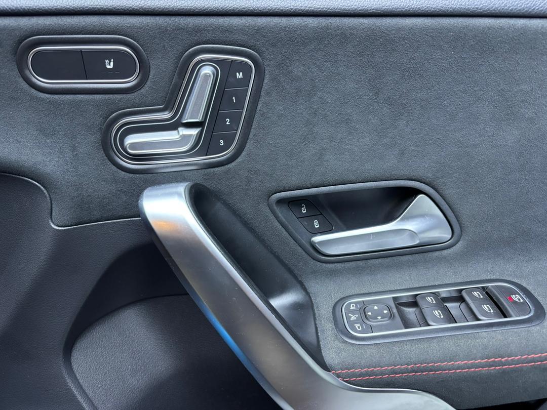 WhatsApp Image 2025-11-13 at 16.12.25 (1)