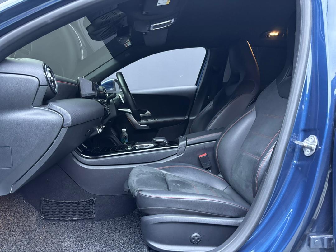 WhatsApp Image 2025-11-13 at 16.12.27 (2)