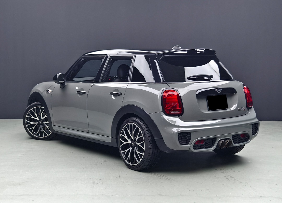 WhatsApp Image 2025-11-15 at 09.08.41