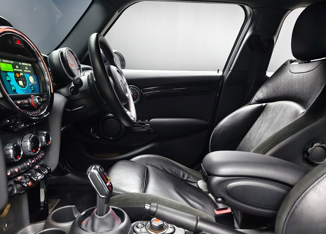 WhatsApp Image 2025-11-15 at 09.08.44 (3)