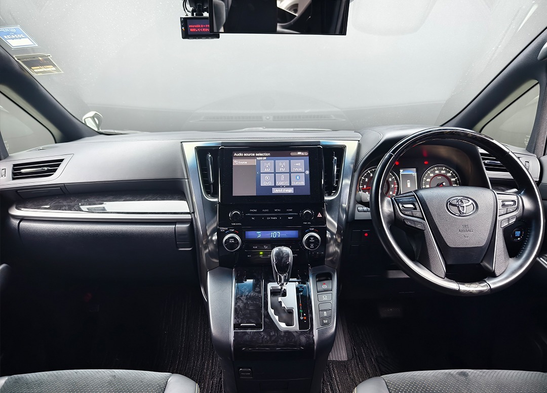 WhatsApp Image 2025-11-15 at 09.04.53 (2)