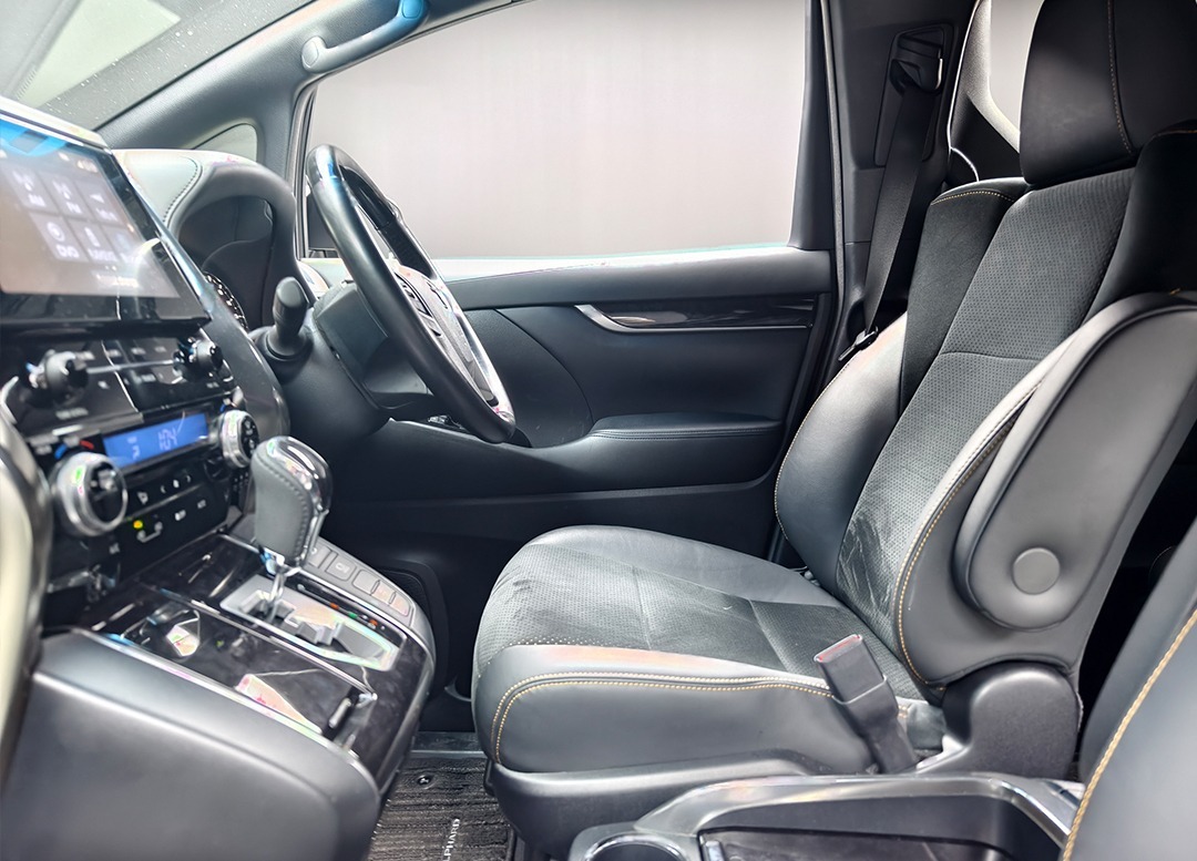 WhatsApp Image 2025-11-15 at 09.04.55