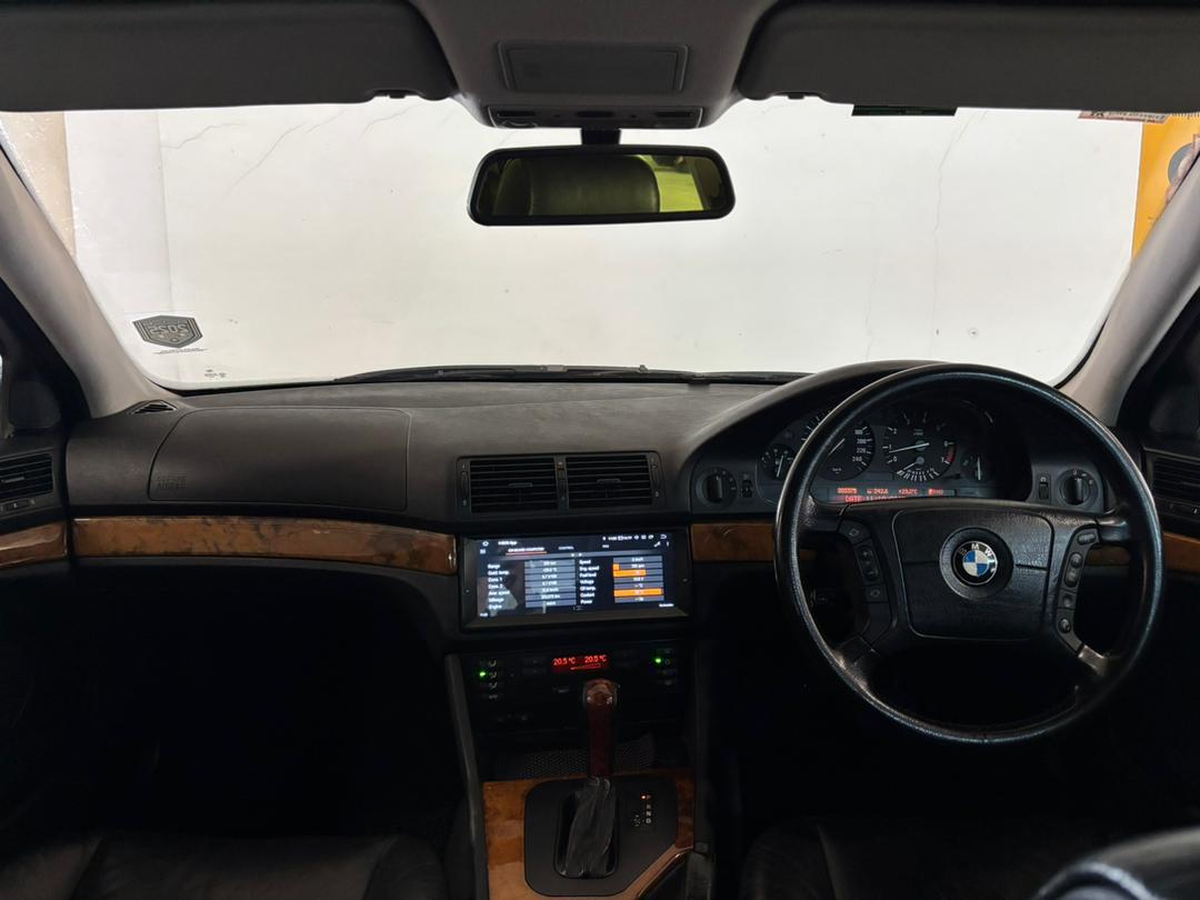 WhatsApp Image 2025-11-19 at 16.04.28 (1)