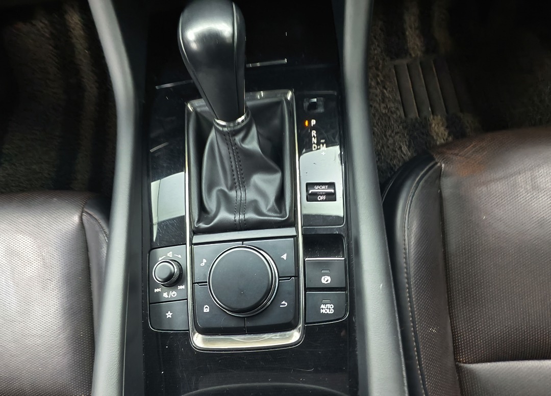 WhatsApp Image 2025-11-18 at 08.15.25 (1)