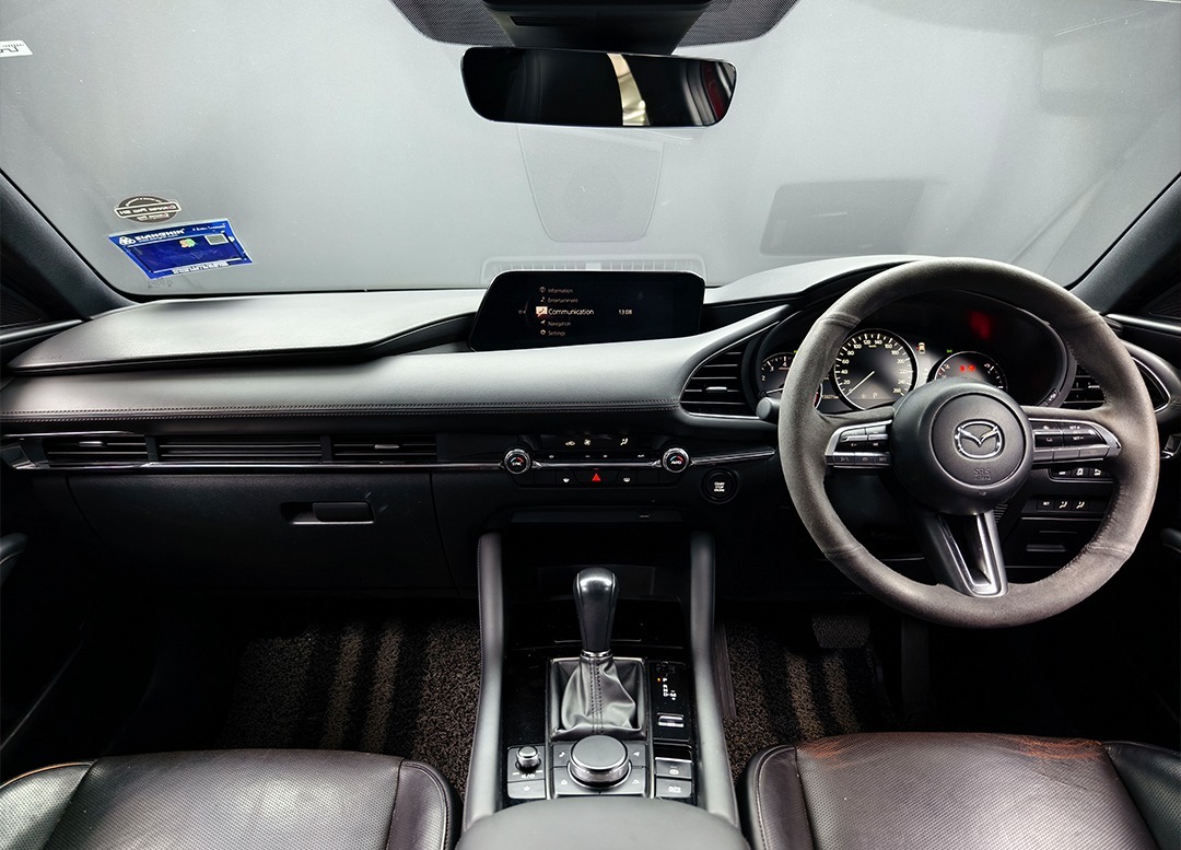 WhatsApp Image 2025-11-18 at 08.15.25