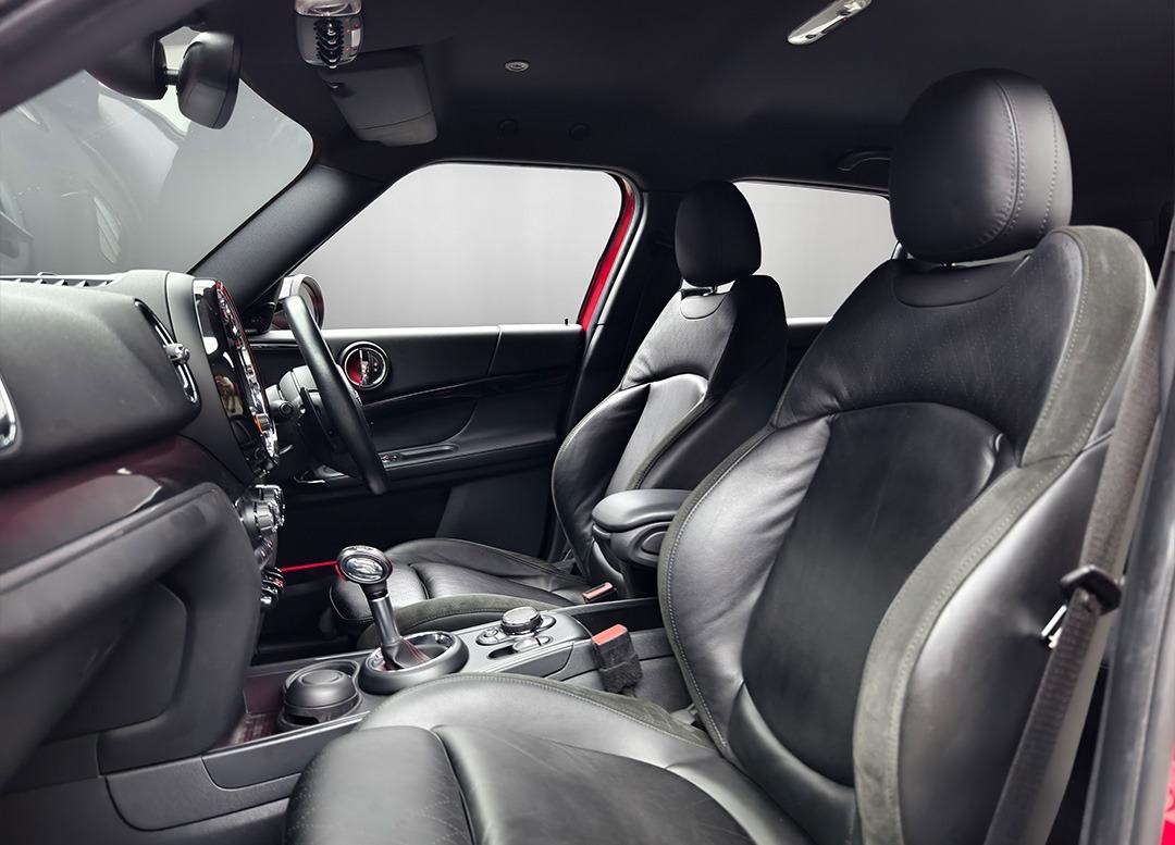 WhatsApp Image 2025-11-18 at 08.13.36 (1)