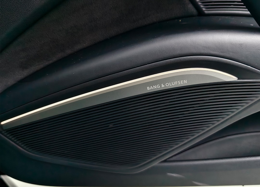 WhatsApp Image 2025-11-18 at 08.14.52 (1)