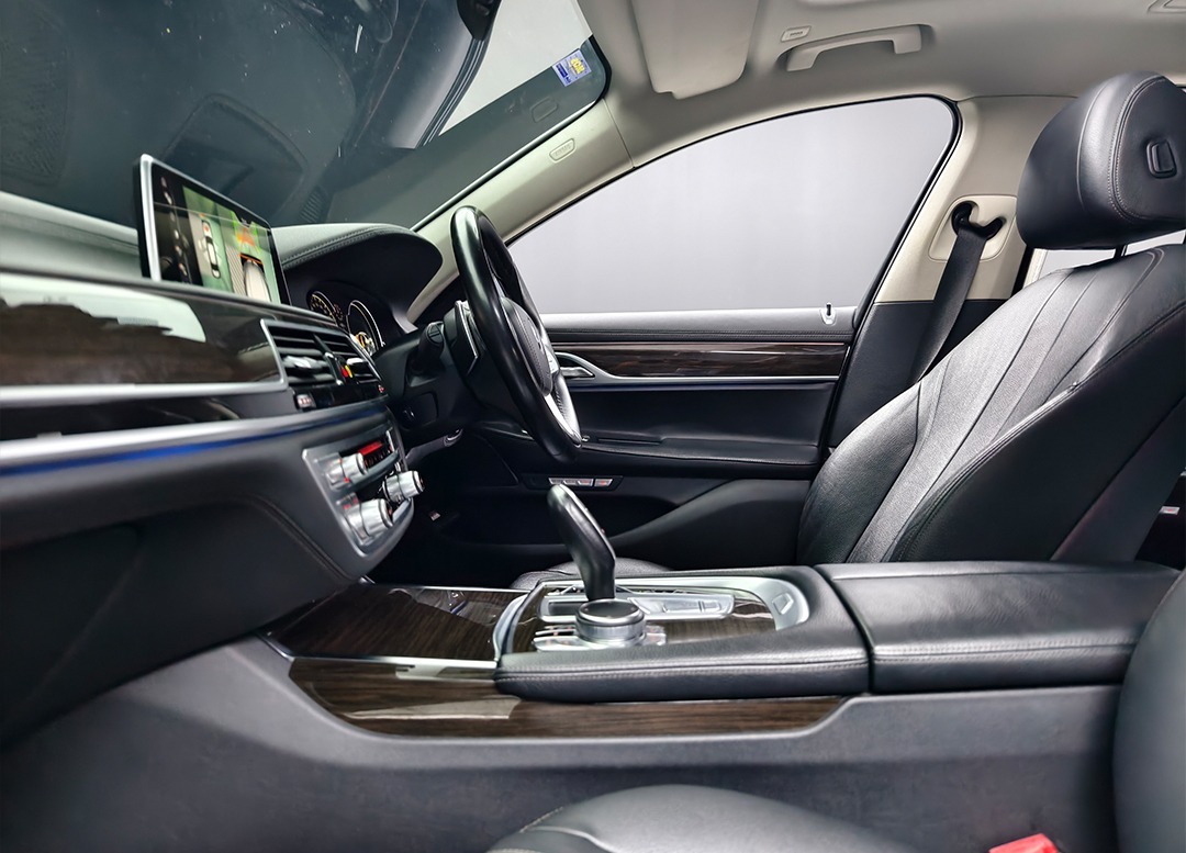 WhatsApp Image 2025-11-20 at 09.01.48 (1)