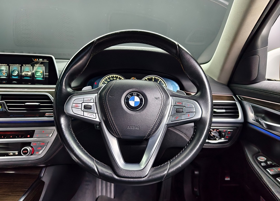 WhatsApp Image 2025-11-20 at 09.01.47 (1)