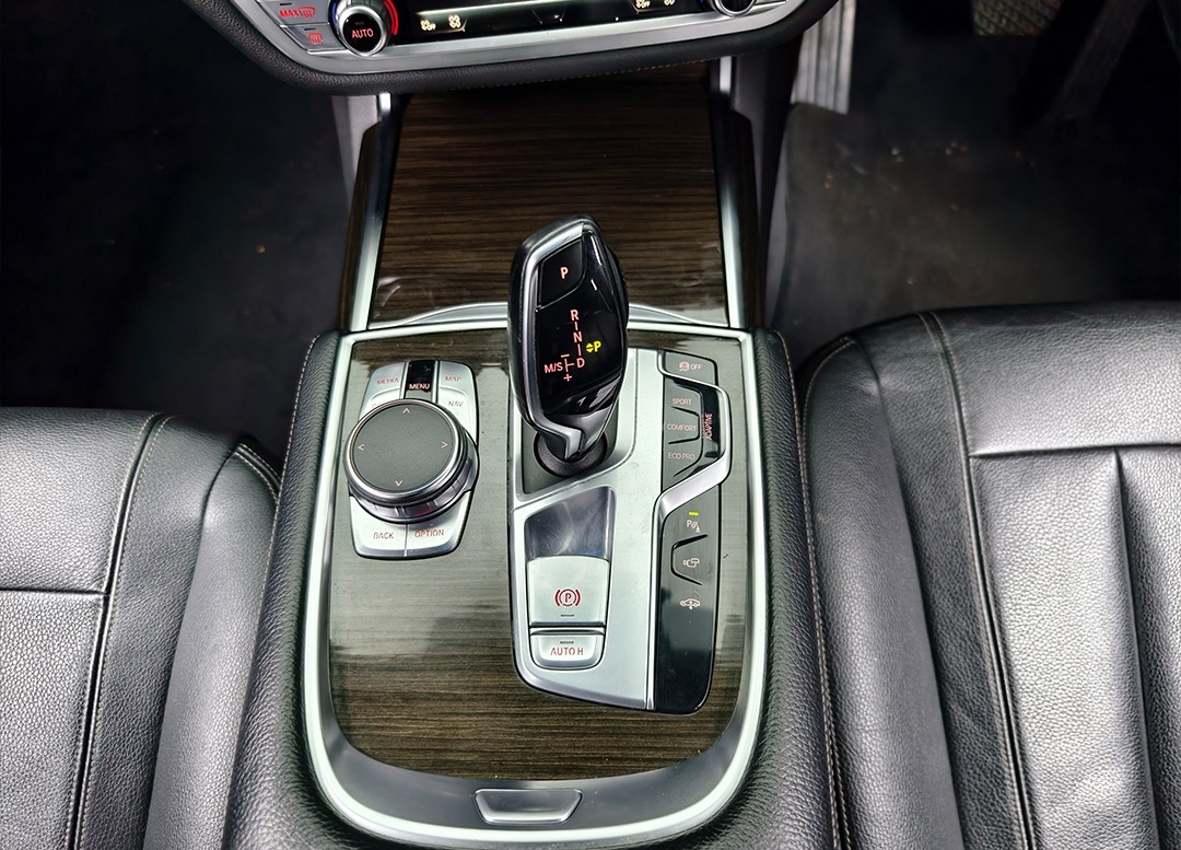 WhatsApp Image 2025-11-20 at 09.01.46