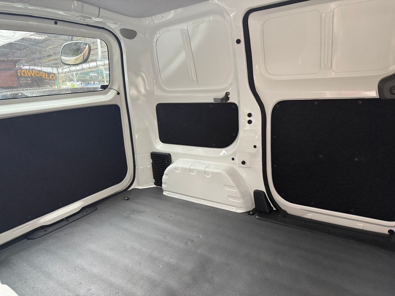 WhatsApp Image 2025-11-23 at 16.19.06 (1)