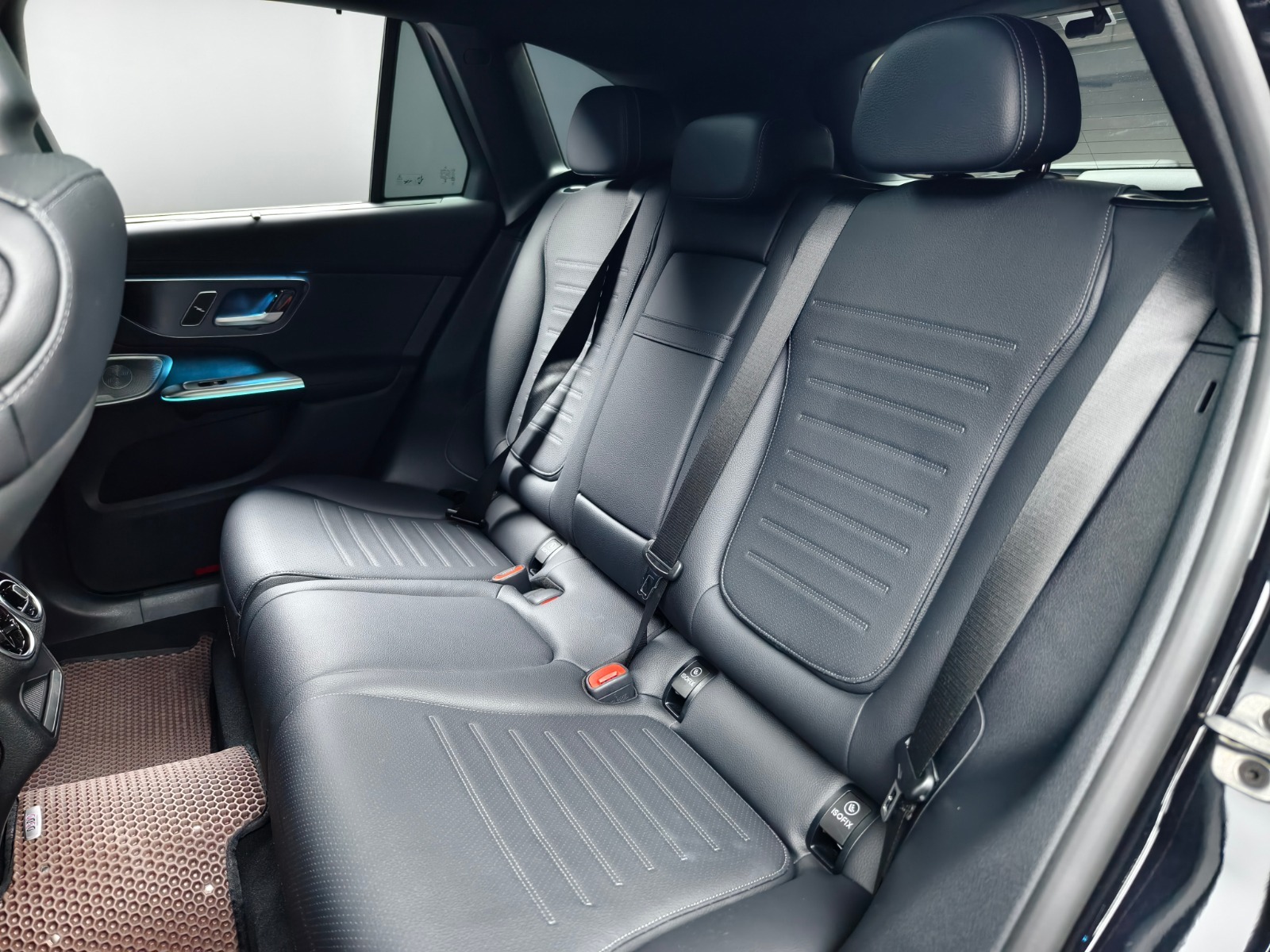 WhatsApp Image 2025-11-28 at 11.51.02 (2)