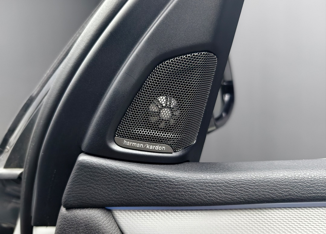 WhatsApp Image 2025-11-28 at 11.47.43 (2)