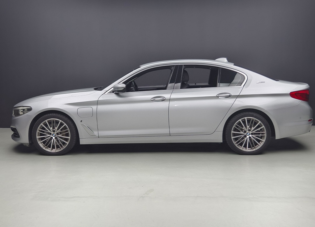 WhatsApp Image 2025-12-01 at 14.14.07 (1)