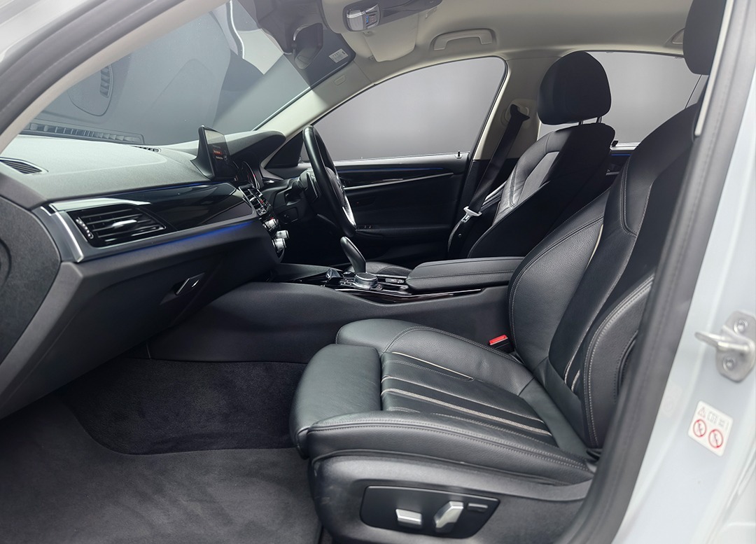 WhatsApp Image 2025-12-01 at 14.14.09 (2)