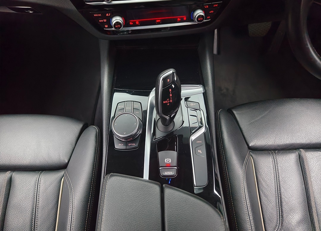 WhatsApp Image 2025-12-01 at 14.14.08 (1)