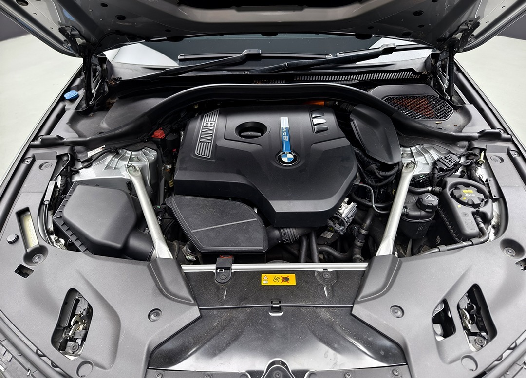 WhatsApp Image 2025-12-01 at 14.14.10 (1)