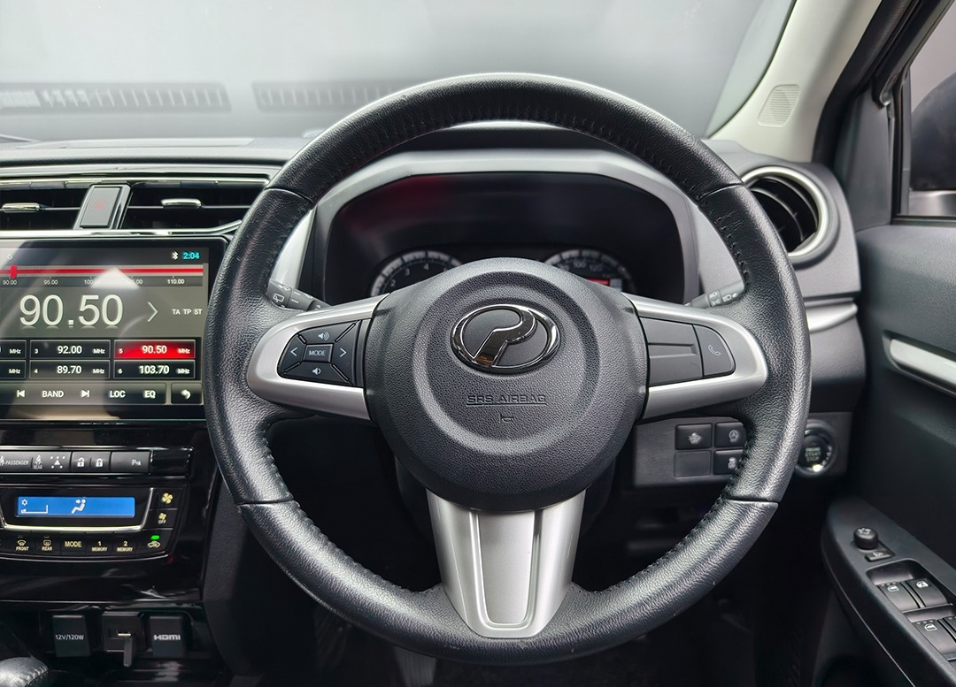 WhatsApp Image 2025-12-01 at 14.14.44