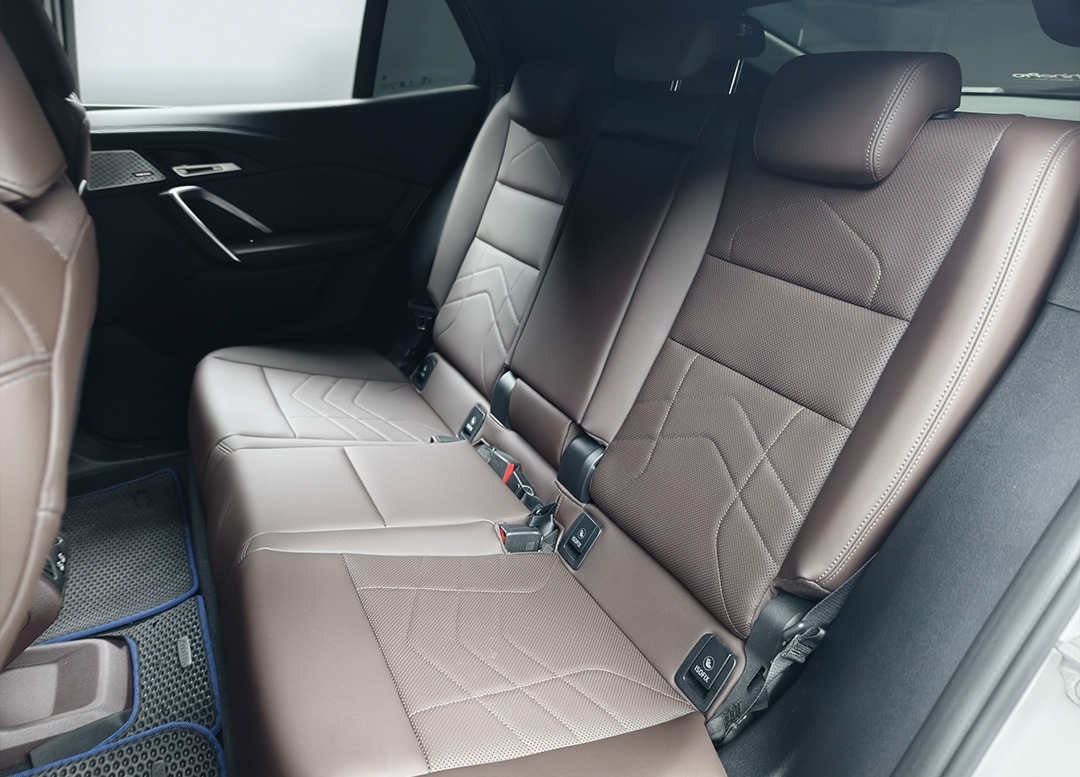 WhatsApp Image 2025-12-04 at 18.17.03 (2)