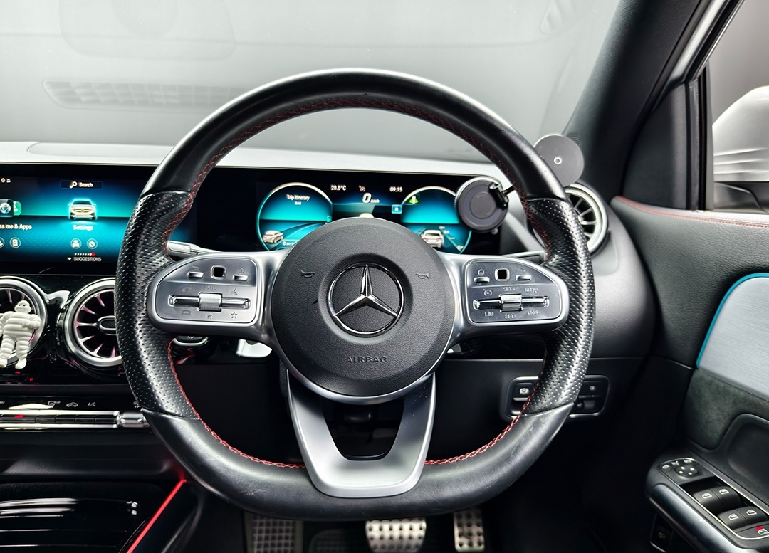 WhatsApp Image 2025-12-08 at 08.53.18 (1)