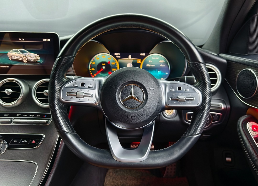 WhatsApp Image 2025-12-08 at 12.40.56