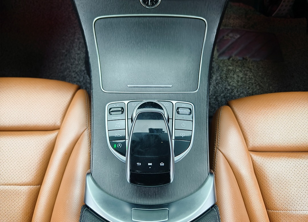 WhatsApp Image 2025-12-08 at 12.40.54