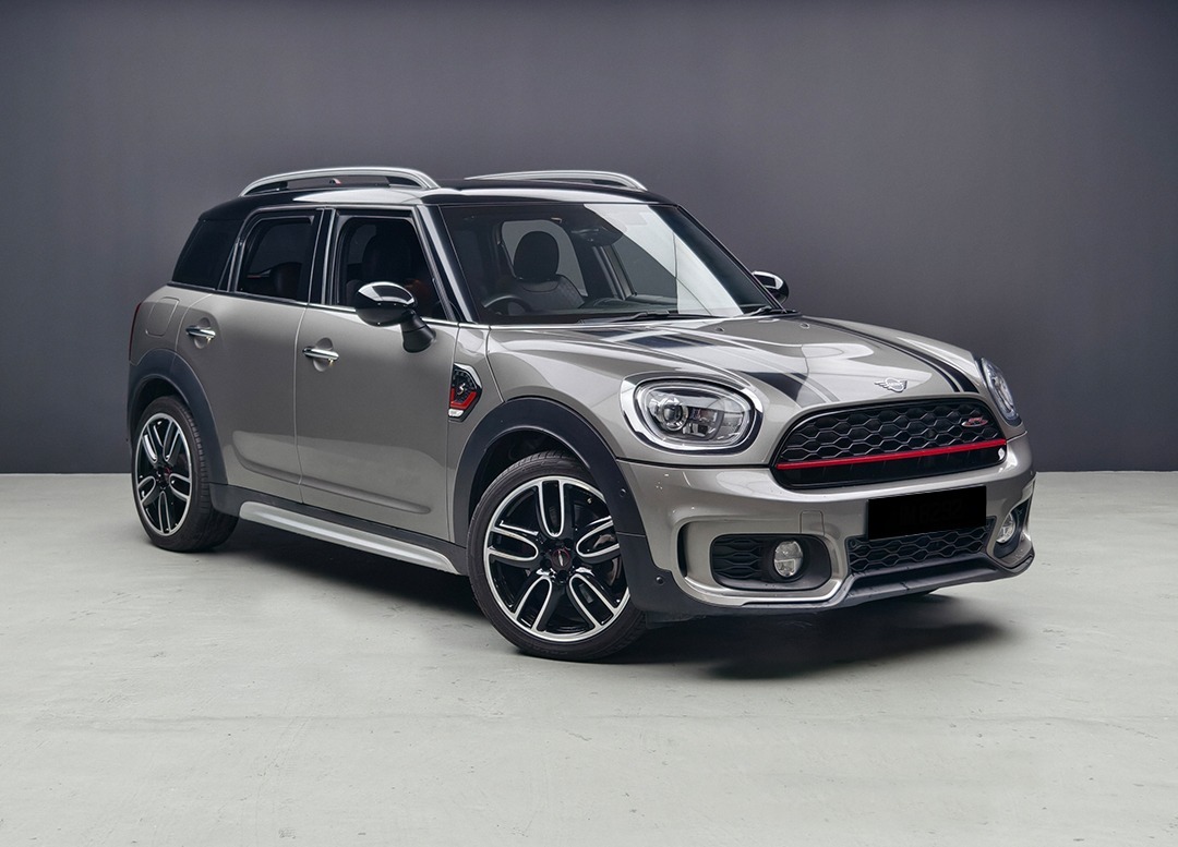 WhatsApp Image 2025-12-10 at 16.12.09