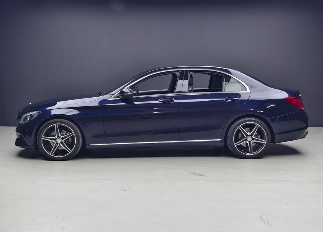 WhatsApp Image 2025-12-11 at 17.01.51