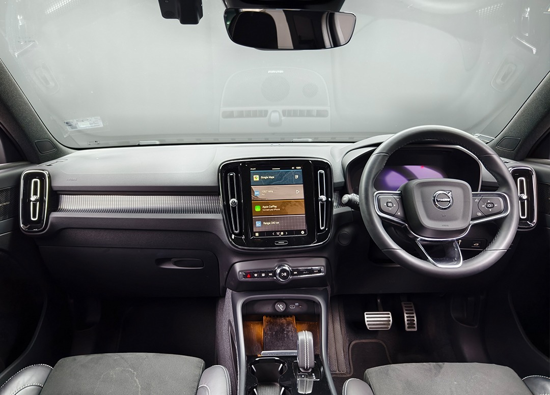 WhatsApp Image 2025-12-11 at 16.59.58 (1)