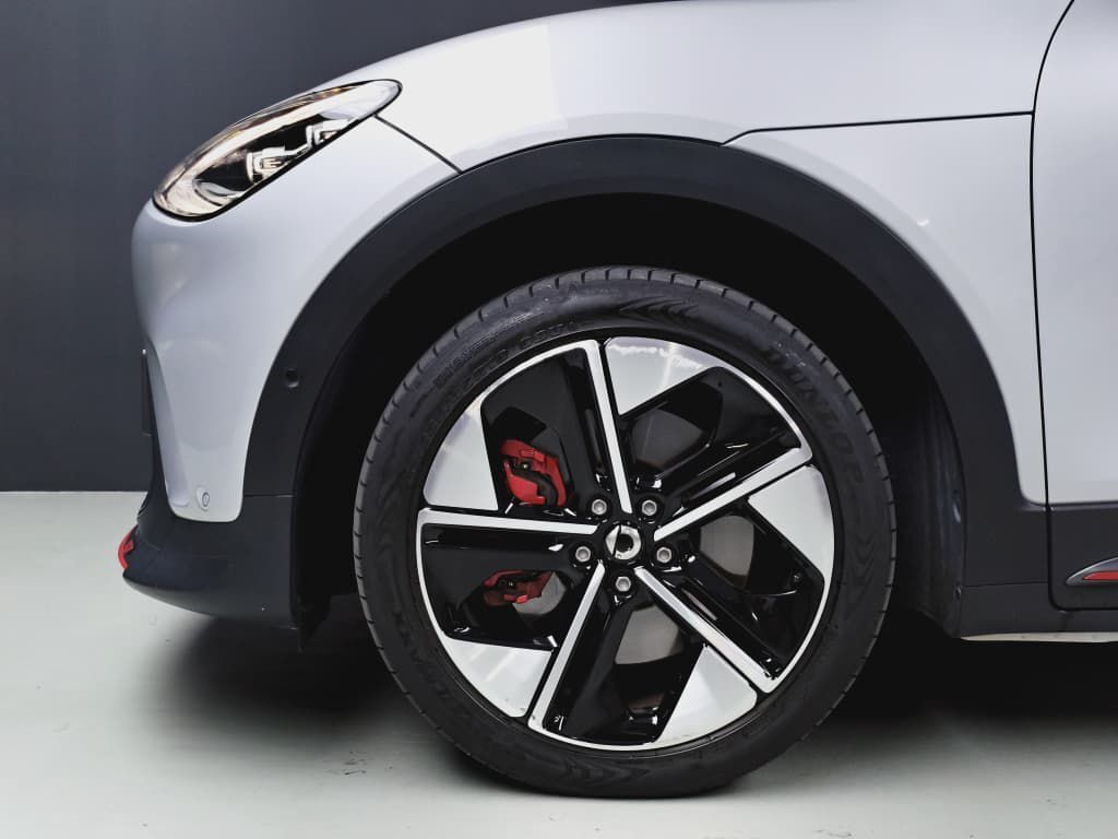 WhatsApp Image 2025-12-18 at 08.23.00