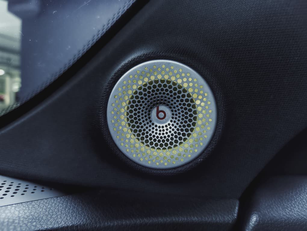 WhatsApp Image 2025-12-18 at 08.23.01