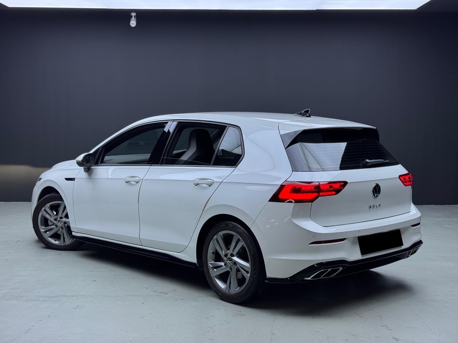 WhatsApp Image 2025-12-18 at 08.19.03 (1)