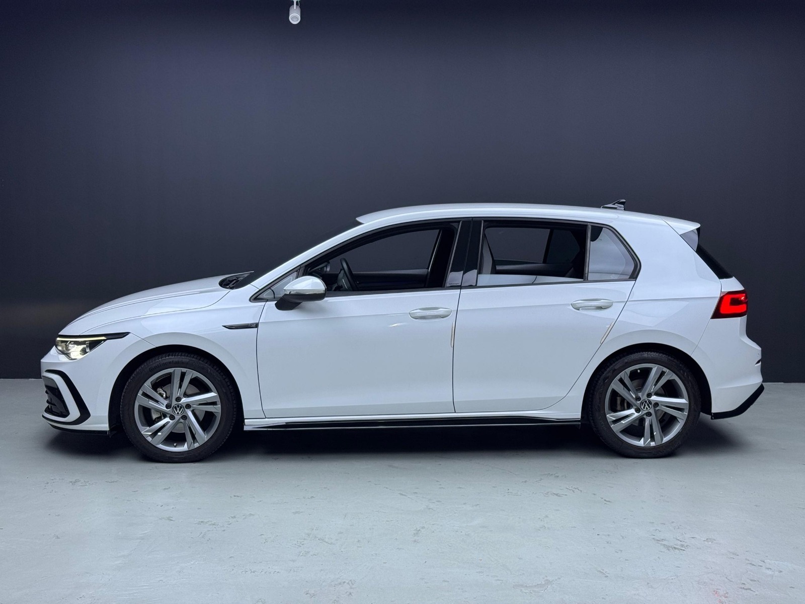 WhatsApp Image 2025-12-18 at 08.19.04 (1)