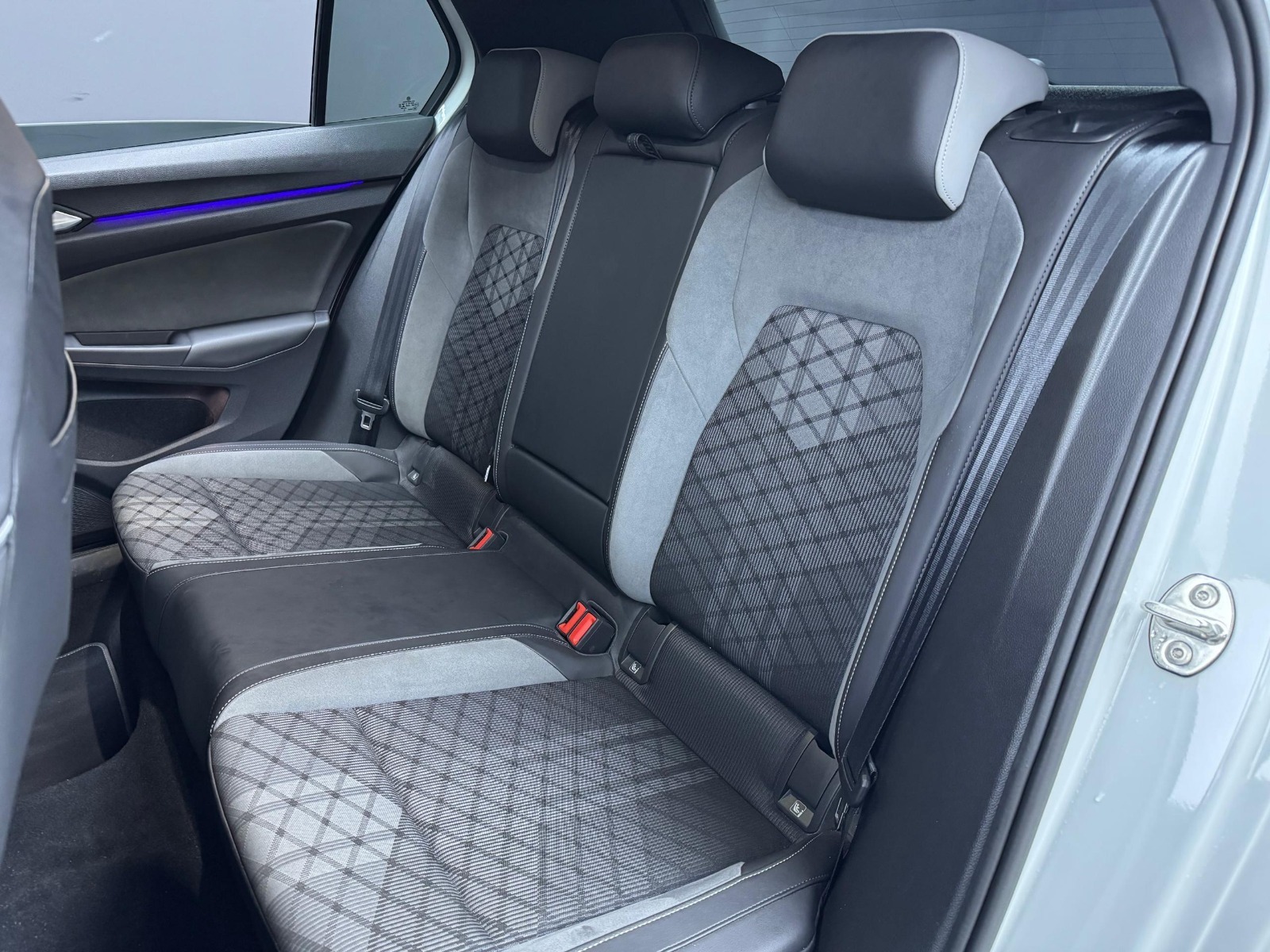 WhatsApp Image 2025-12-18 at 08.19.07 (1)