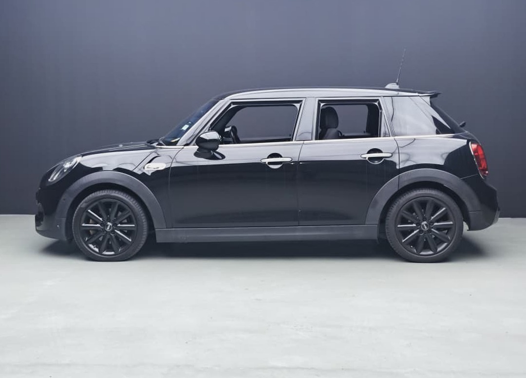 WhatsApp Image 2025-12-22 at 09.02.47 (2)