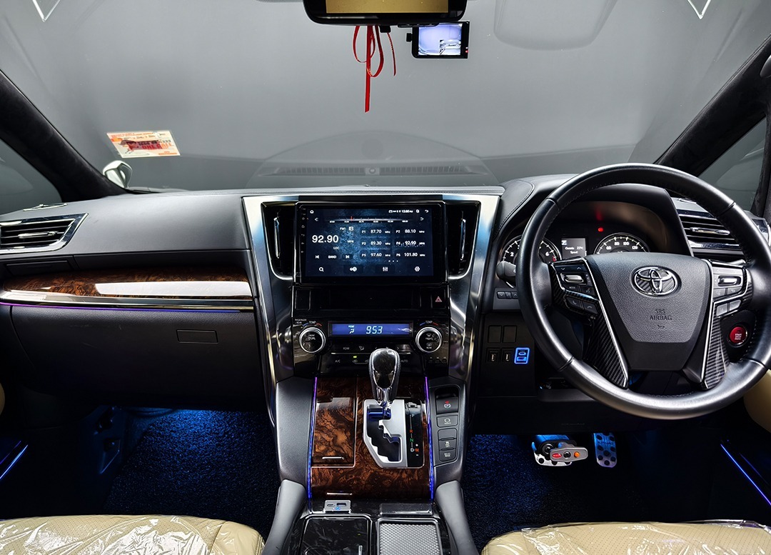 WhatsApp Image 2025-12-20 at 16.03.28