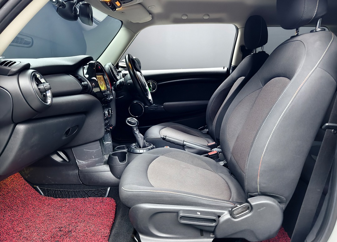 WhatsApp Image 2025-12-25 at 16.53.23 (1)