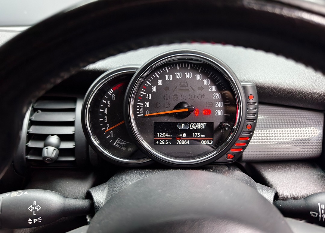 WhatsApp Image 2025-12-25 at 16.53.23