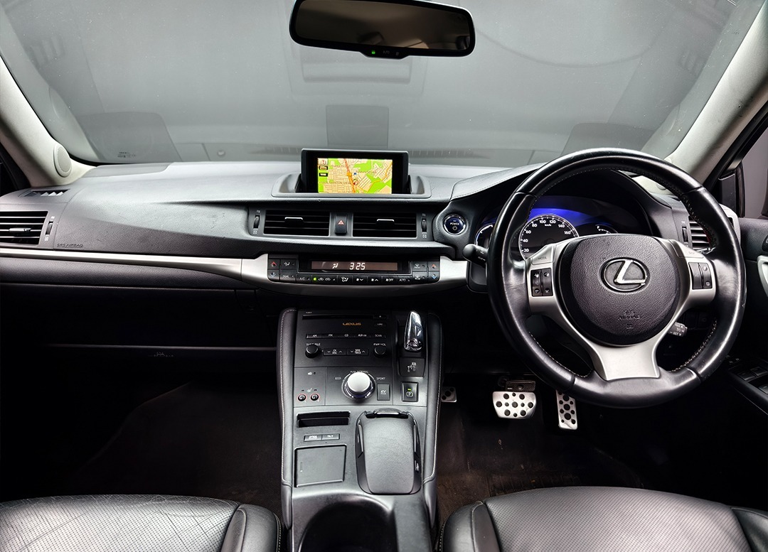 WhatsApp Image 2025-12-25 at 16.52.45 (1)