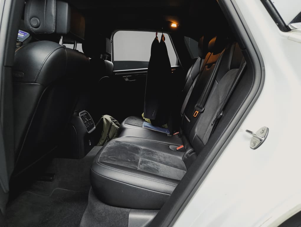 WhatsApp Image 2025-12-25 at 16.48.32 (2)