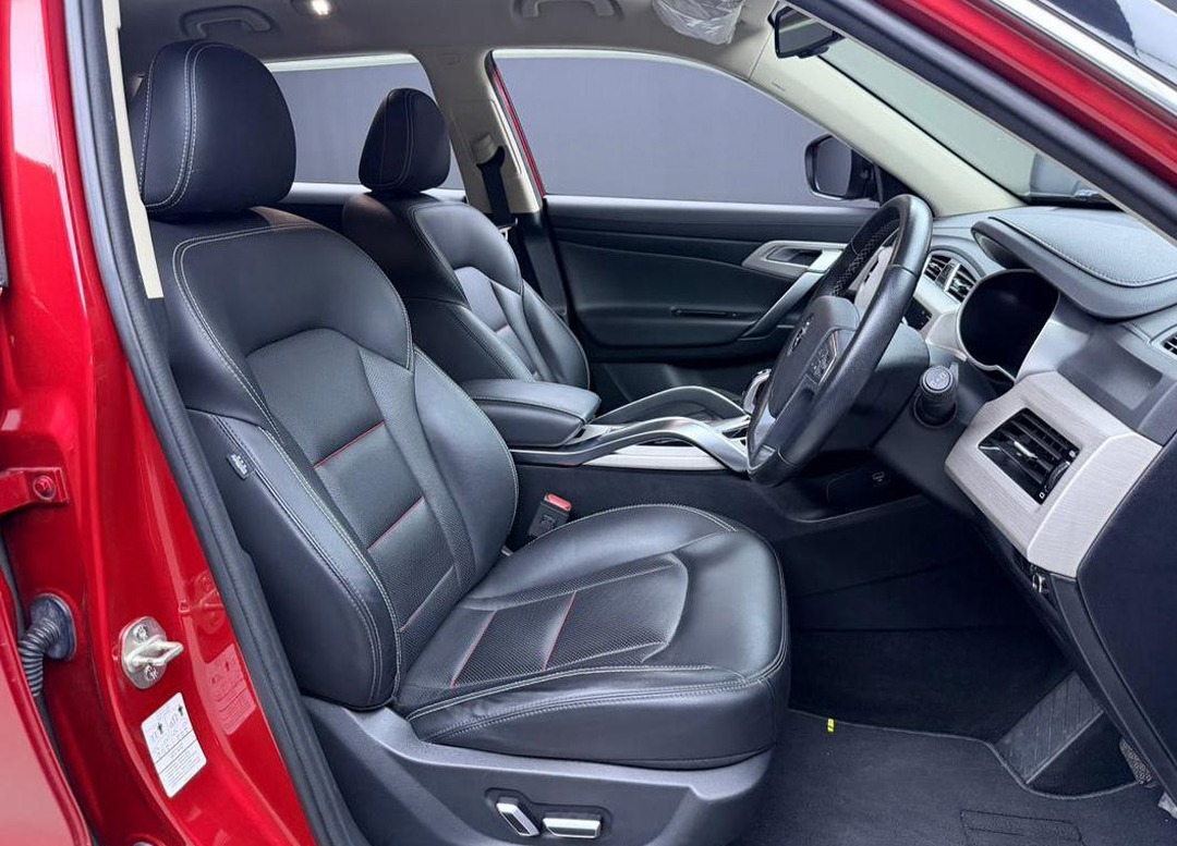 WhatsApp Image 2025-12-25 at 16.44.32 (2)