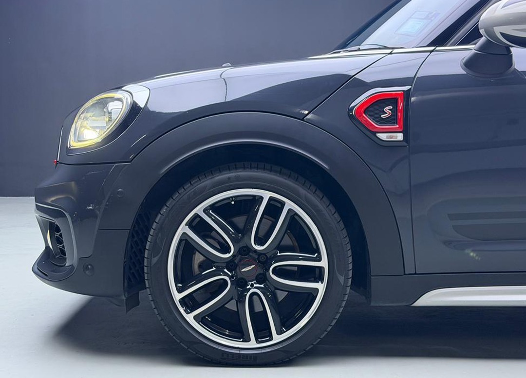 WhatsApp Image 2025-12-28 at 08.12.34 (2)